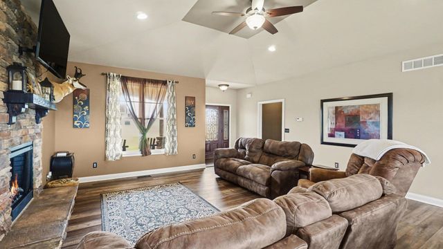 2000 Shady Lane, Crittenden, KY 41030