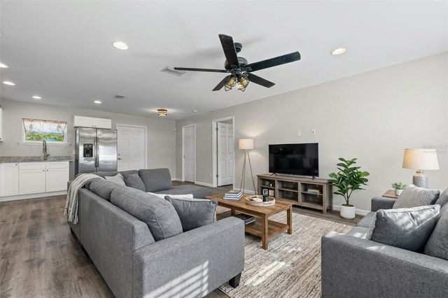 18386 LOCKLANE AVENUE, Port Charlotte, FL 33948