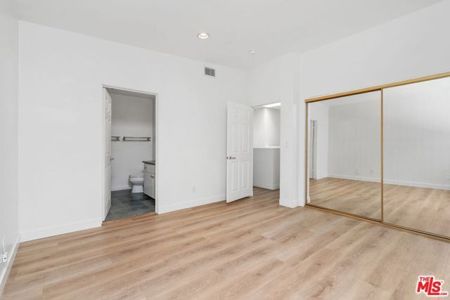 3023 BERKELEY Avenue 8, Los Angeles, CA 90026