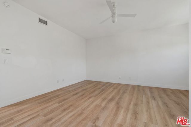 3023 BERKELEY Avenue 8, Los Angeles, CA 90026