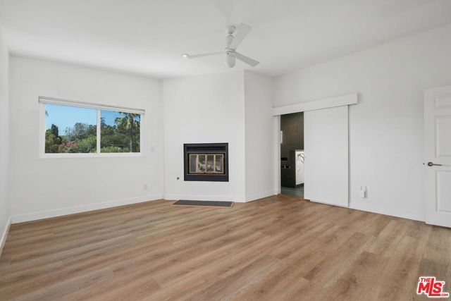 3023 BERKELEY Avenue 8, Los Angeles, CA 90026