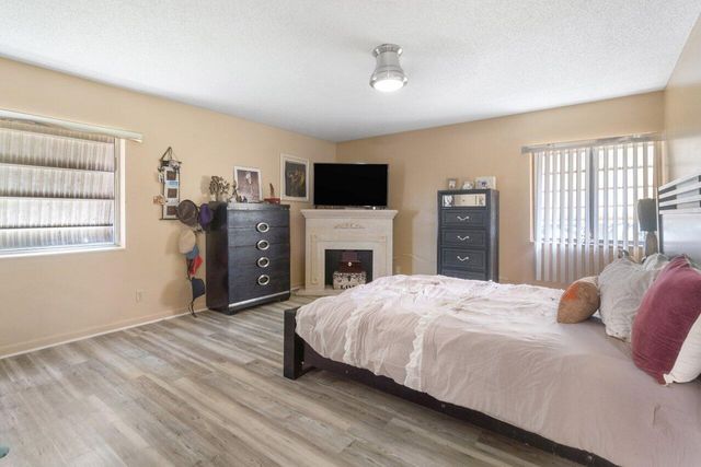 3587 LA PLAYAS B-2, Greenacres, FL 33463