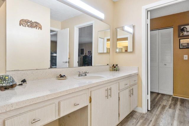 3587 LA PLAYAS B-2, Greenacres, FL 33463