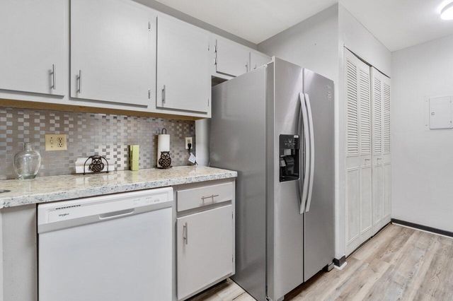 3587 LA PLAYAS B-2, Greenacres, FL 33463