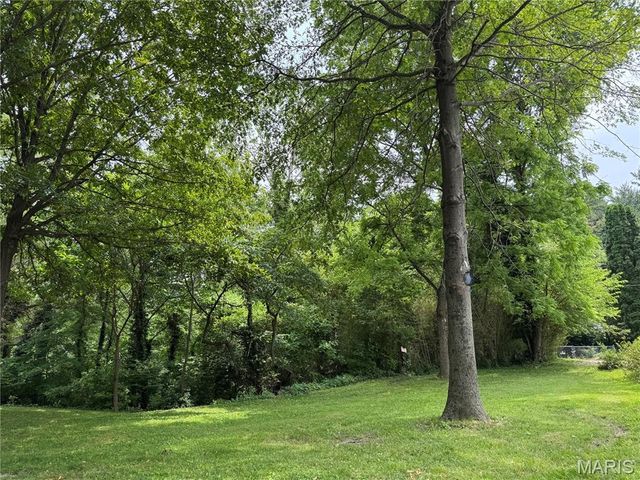 21 Charles Drive, Caseyville, IL 62232