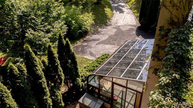 21 Charles Drive, Caseyville, IL 62232