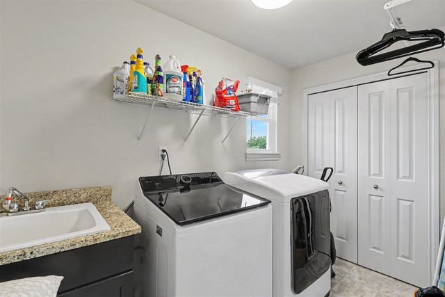 456 Vanessa Court, Saline, MI 48176