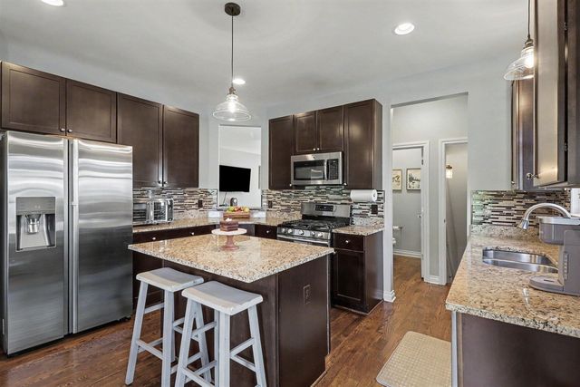 456 Vanessa Court, Saline, MI 48176