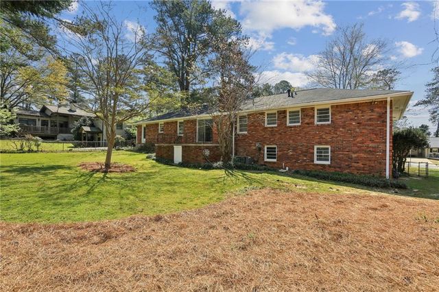 2888 Bonanza Drive, Decatur, GA 30033