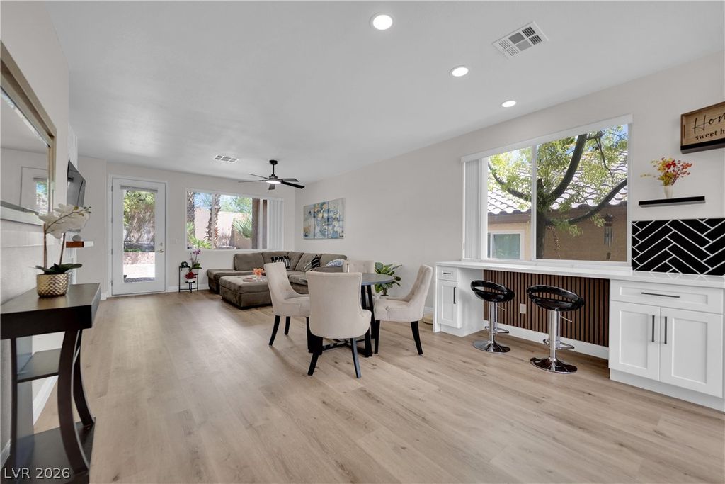 10668 Windrose Point Avenue, Las Vegas, NV 89144 — photo 4