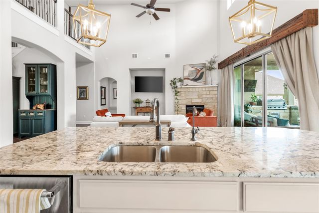 215 Vista Village CV, Austin, TX 78738