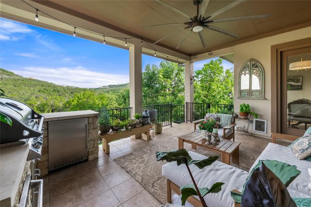 215 Vista Village CV, Austin, TX 78738