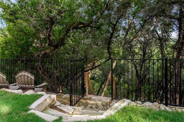 215 Vista Village CV, Austin, TX 78738