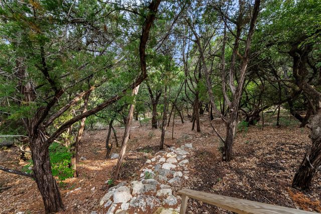 215 Vista Village CV, Austin, TX 78738