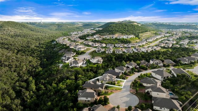 215 Vista Village CV, Austin, TX 78738