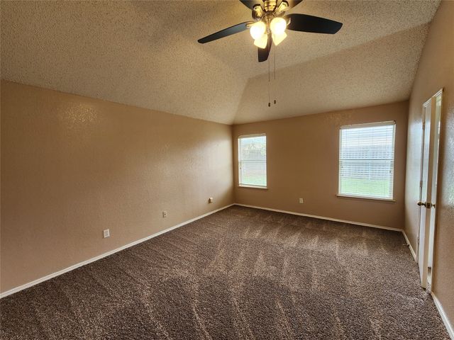 4821 Eagle Trace Drive, Fort Worth, TX 76244