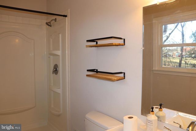 8918 BURWELL RD, Nokesville, VA 20181