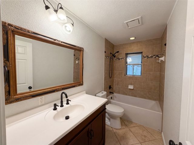 1023 N Lucas Drive, Grapevine, TX 76051