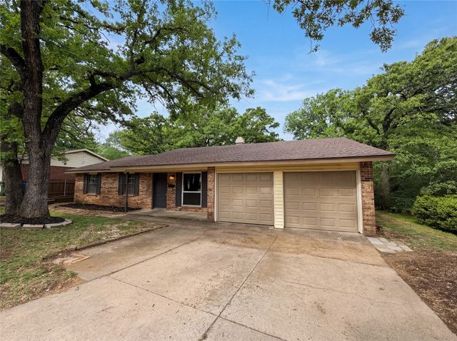 1023 N Lucas Drive, Grapevine, TX 76051