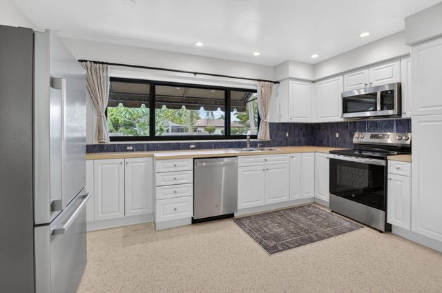 450 SW 12th Terrace, Boca Raton, FL 33486