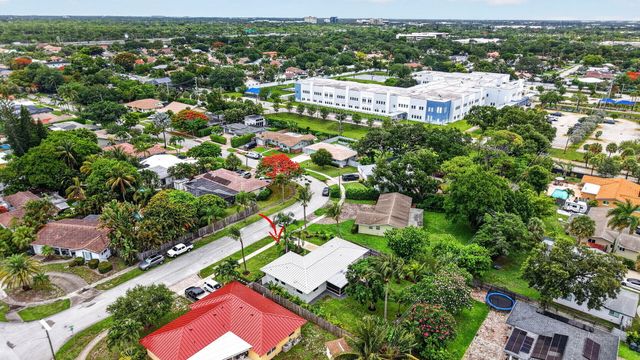 450 SW 12th Terrace, Boca Raton, FL 33486