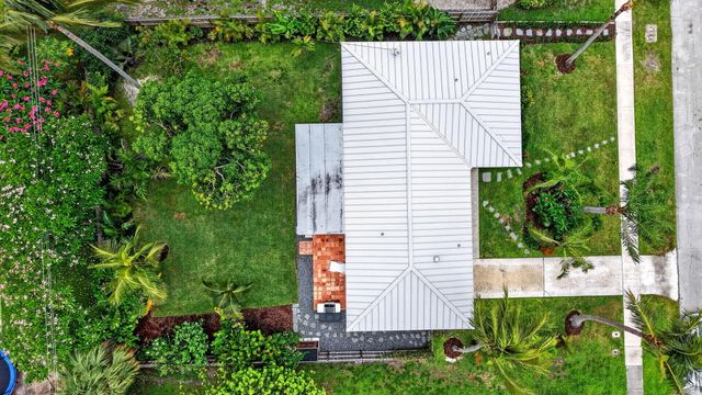 450 SW 12th Terrace, Boca Raton, FL 33486