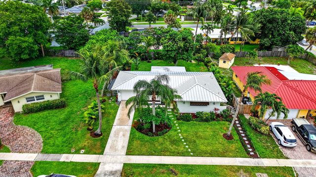 450 SW 12th Terrace, Boca Raton, FL 33486