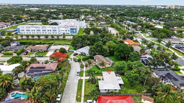 450 SW 12th Terrace, Boca Raton, FL 33486