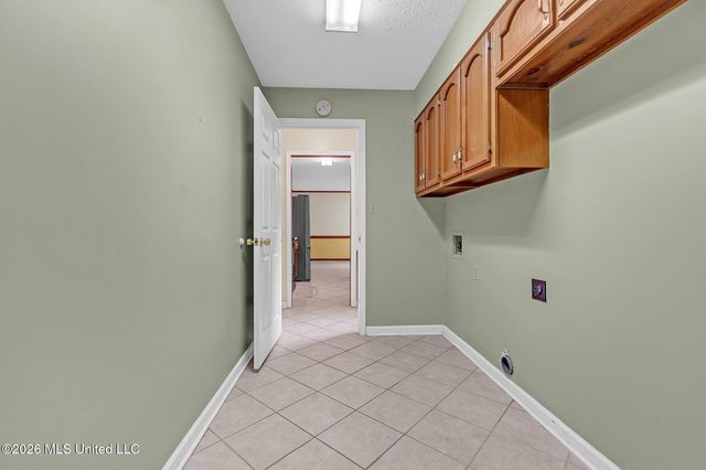 6728 Persimmon Cove, Olive Branch, MS 38654