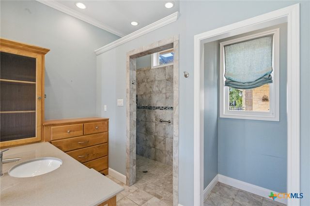 106 Pebble Brook, Victoria, TX 77904