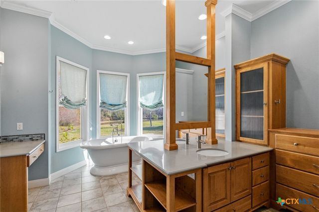 106 Pebble Brook, Victoria, TX 77904