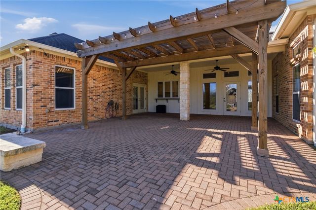 106 Pebble Brook, Victoria, TX 77904