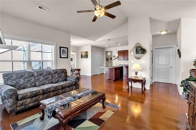5665 Southwestern Boulevard 49C, Hamburg, NY 14075