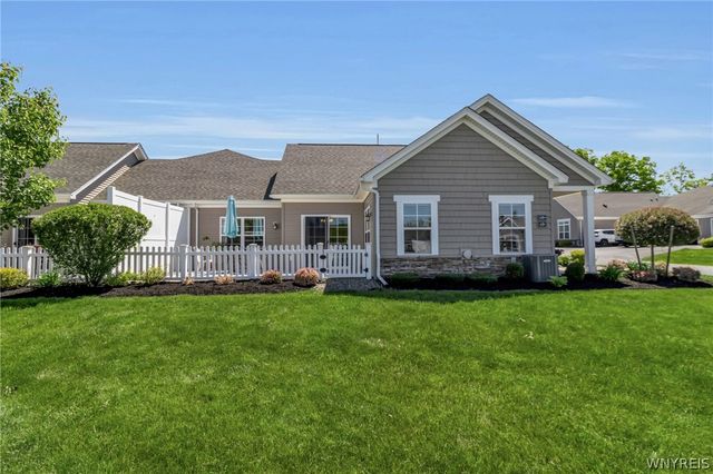 5665 Southwestern Boulevard 49C, Hamburg, NY 14075