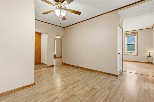 409 OAKLAND Avenue, Council Bluffs, IA 51503