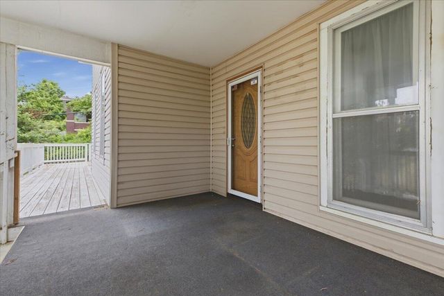 409 OAKLAND Avenue, Council Bluffs, IA 51503