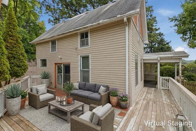 409 OAKLAND Avenue, Council Bluffs, IA 51503