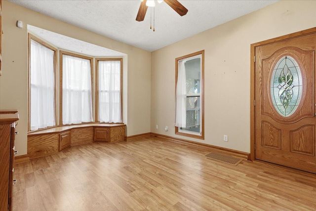 409 OAKLAND Avenue, Council Bluffs, IA 51503