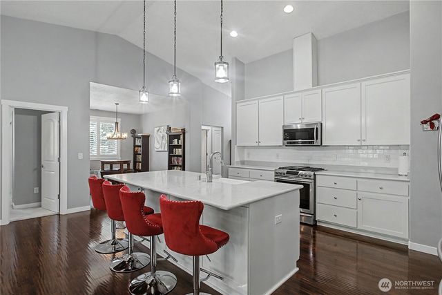 272 Trout Lakes Road, Castle Rock, WA 98611