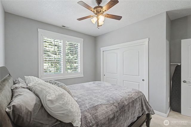 272 Trout Lakes Road, Castle Rock, WA 98611