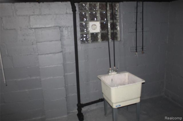 16796 Turner, Detroit, MI 48221