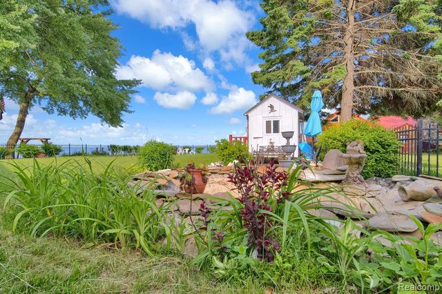 4308 N Grandview Beach Drive, Deckerville, MI 48427