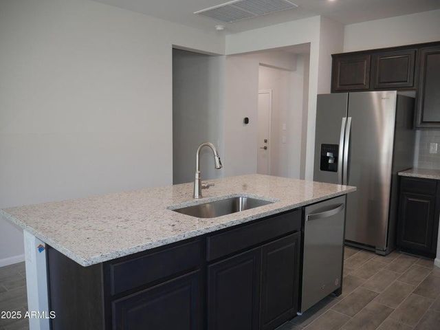 18156 W Daley Lane, Surprise, AZ 85387