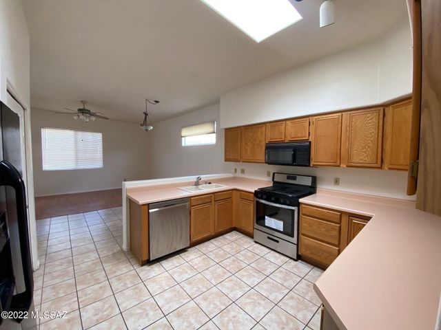707 W Annandale Way, Tucson, AZ 85737