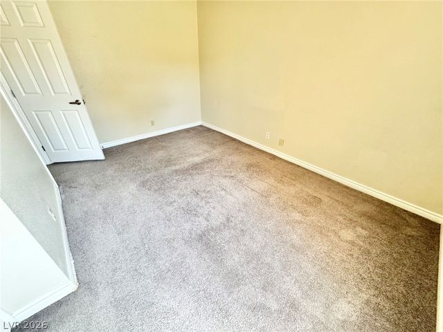 5060 Indian River Drive 379, Las Vegas, NV 89103