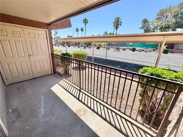 5060 Indian River Drive 379, Las Vegas, NV 89103