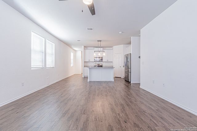 6739 freedom, San Antonio, TX 78242