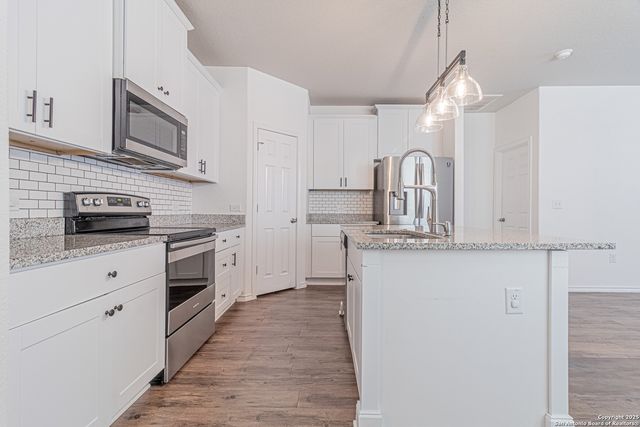 6739 freedom, San Antonio, TX 78242