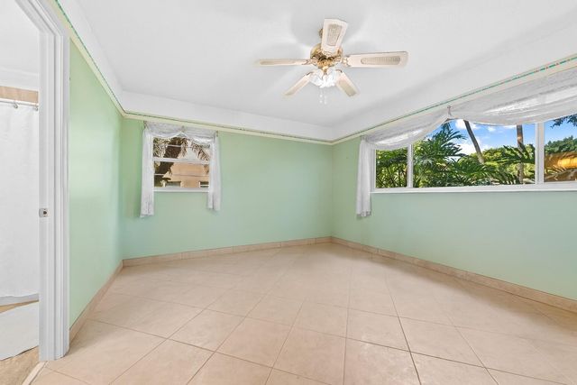 5100 NW 35th Street 110, Lauderdale Lakes, FL 33319