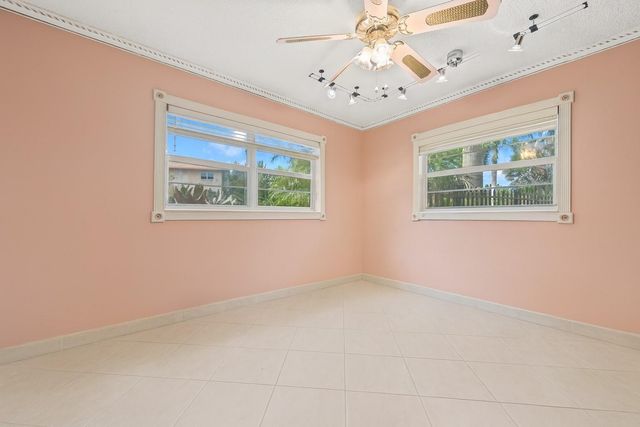 5100 NW 35th Street 110, Lauderdale Lakes, FL 33319